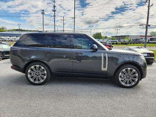 Carpathian Grey 2023 Land Rover Range Rover P530 SE