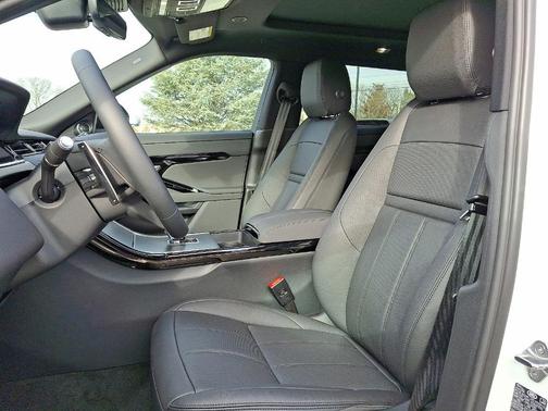 2026 Land Rover Range Rover Evoque Core S