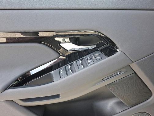 2026 Land Rover Range Rover Evoque Core S