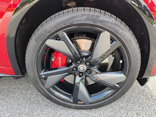 Red 2026 Jaguar F-PACE SVR 575 Edition