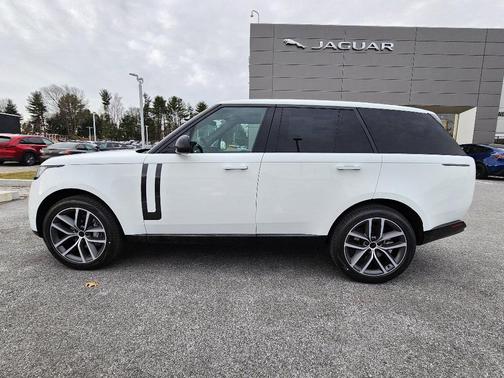 2026 Land Rover Range Rover P400 SE