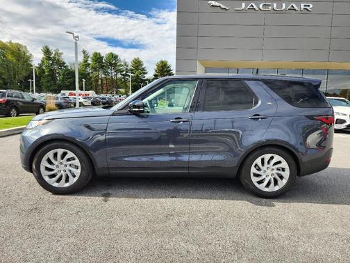 2025 Land Rover Discovery P300 S