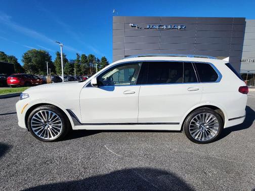 2022 BMW X7 xDrive40i