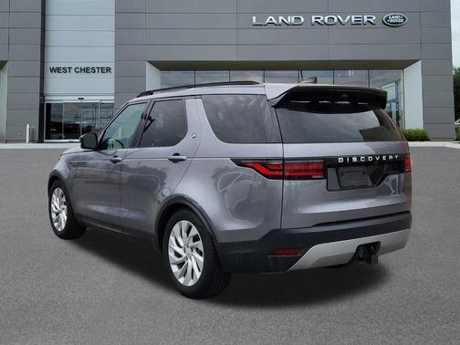 2024 Land Rover Discovery P300 S