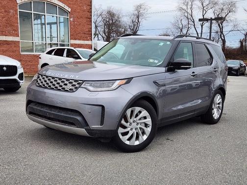 2024 Land Rover Discovery P300 S