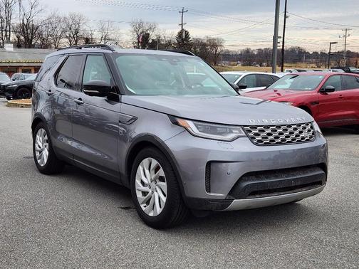 2024 Land Rover Discovery P300 S