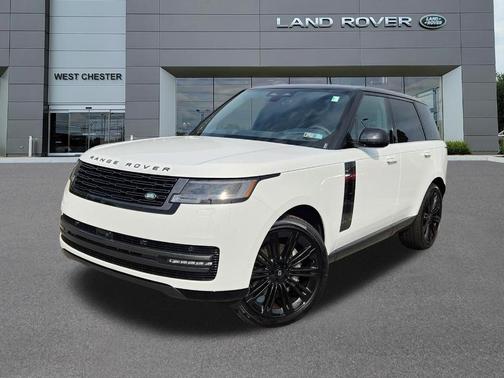 Fuji White 2027 Land Rover Range Rover SE