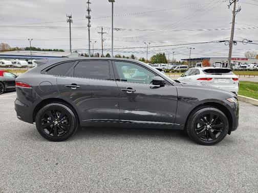 2024 Jaguar F-PACE P250 R-Dynamic S