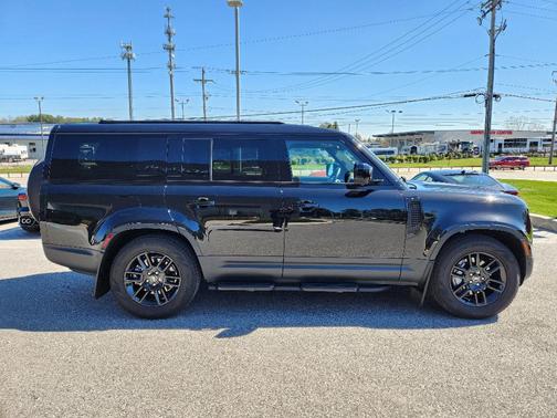 2025 Land Rover Defender P400 S