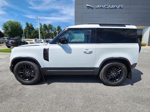 Fuji White 2025 Land Rover Defender P300 S