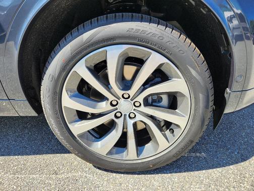 2025 Land Rover Discovery Sport S