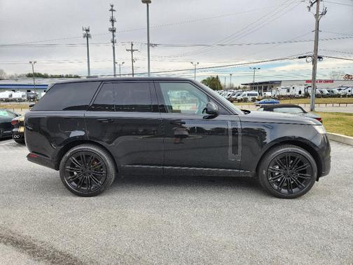 2026 Land Rover Range Rover P400 SE