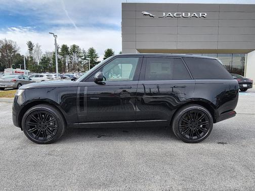 2026 Land Rover Range Rover P400 SE