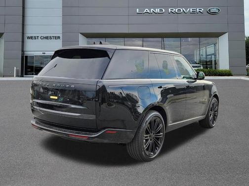 2026 Land Rover Range Rover P400 SE