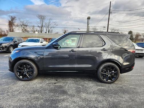 2026 Land Rover Discovery Tempest Edition