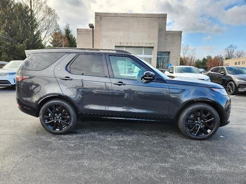 2026 Land Rover Discovery Tempest Edition