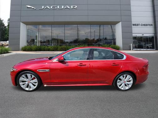 2022 Jaguar XF R-Dynamic SE