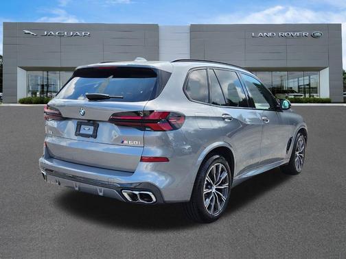 2024 BMW X5 M60i