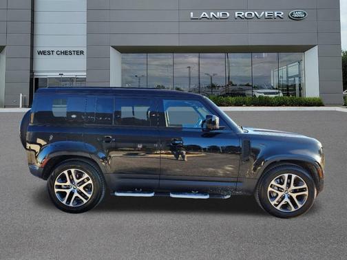 2023 Land Rover Defender 110 SE