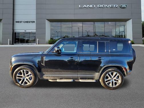 2023 Land Rover Defender 110 SE