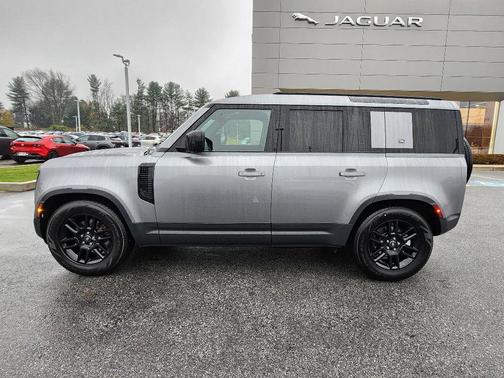 2024 Land Rover Defender P300