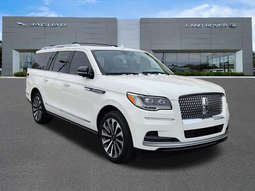 2022 Lincoln Navigator L Reserve