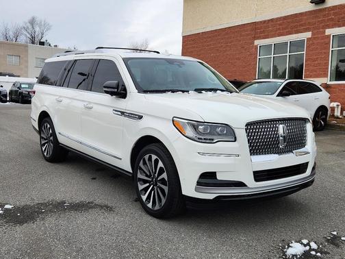 2022 Lincoln Navigator L Reserve