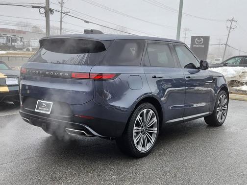 2024 Land Rover Range Rover Sport SE