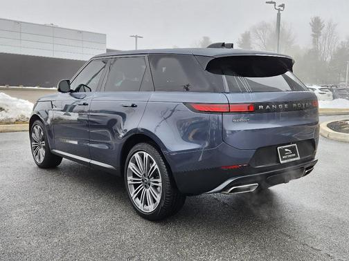 2024 Land Rover Range Rover Sport SE