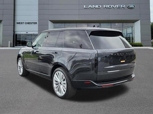 Carpathian Grey 2026 Land Rover Range Rover P400 SE