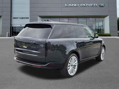 Carpathian Grey 2026 Land Rover Range Rover P400 SE