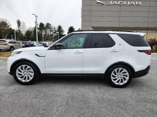 2025 Land Rover Discovery P300 S