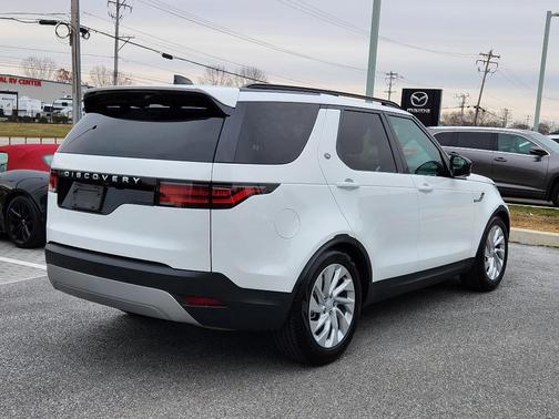 2025 Land Rover Discovery P300 S