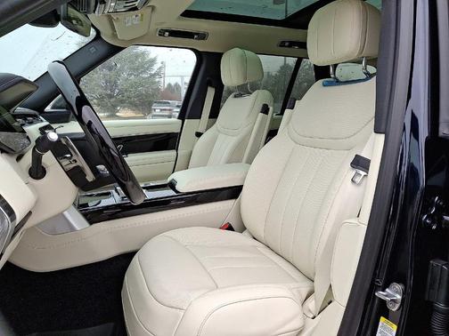 Constellation Blue Ultra Metallic Gloss 2026 Land Rover Range Rover P530 SE