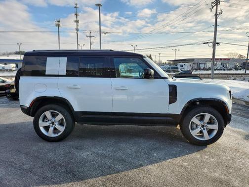 2026 Land Rover Defender P400 X-Dynamic SE