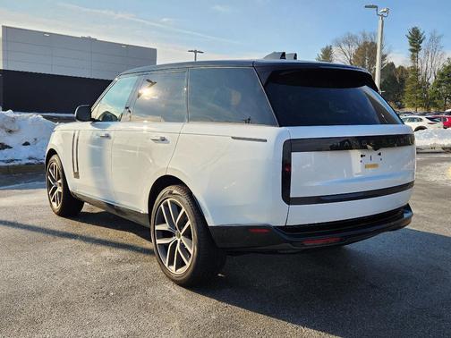 2026 Land Rover Range Rover P400 SE