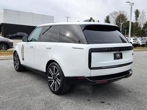 2023 Land Rover Range Rover P400 SE