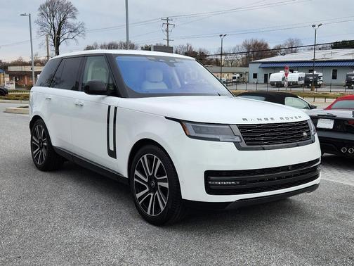 2023 Land Rover Range Rover P400 SE