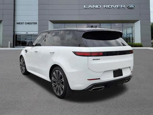 Fuji White 2024 Land Rover Range Rover Sport Dynamic SE