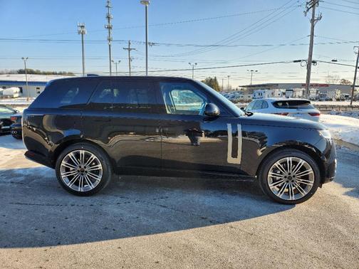 2026 Land Rover Range Rover P400 SE