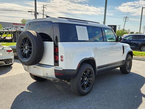 Fuji White 2025 Land Rover Defender P300