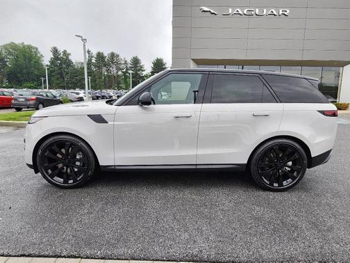 Borasco Grey 2026 Land Rover Range Rover Sport P360 SE