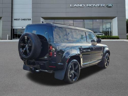 2022 Land Rover Defender 110 X-Dynamic SE