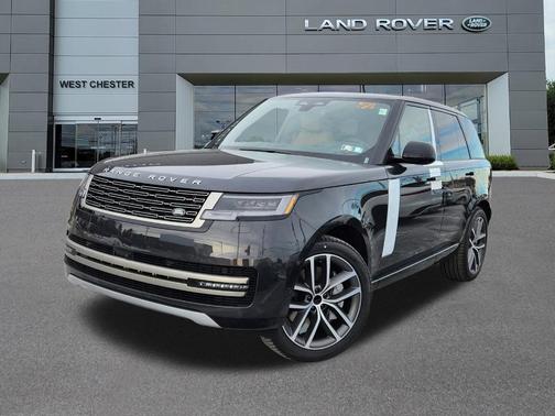 2026 Land Rover Range Rover P550e SE