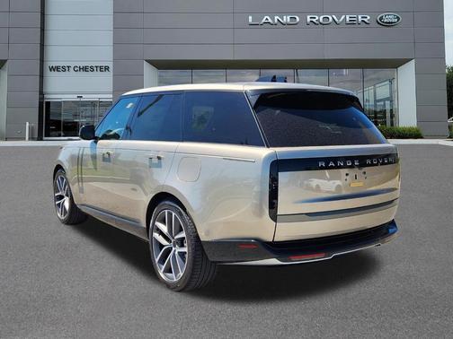 Batumi Gold 2026 Land Rover Range Rover P550e SE