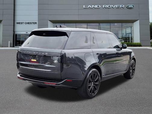 2023 Land Rover Range Rover P530 SE