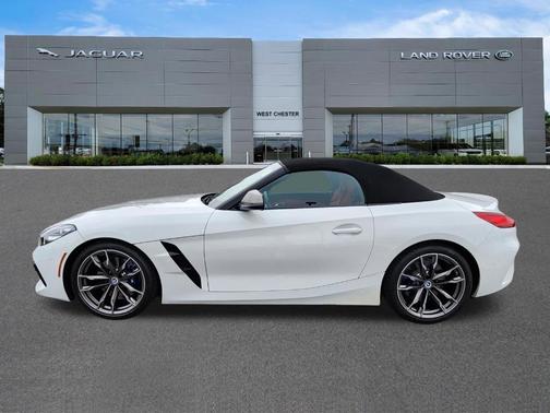 White 2023 BMW Z4 M40i
