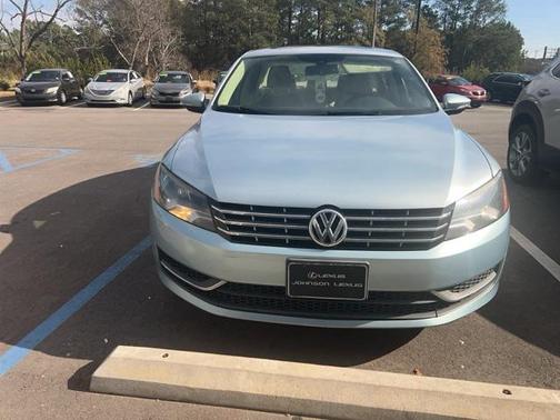 2012 Volkswagen Passat Base