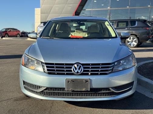 2012 Volkswagen Passat Base