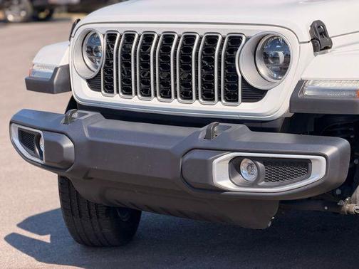 Bright White Clearcoat 2025 Jeep Wrangler 4xe Sahara